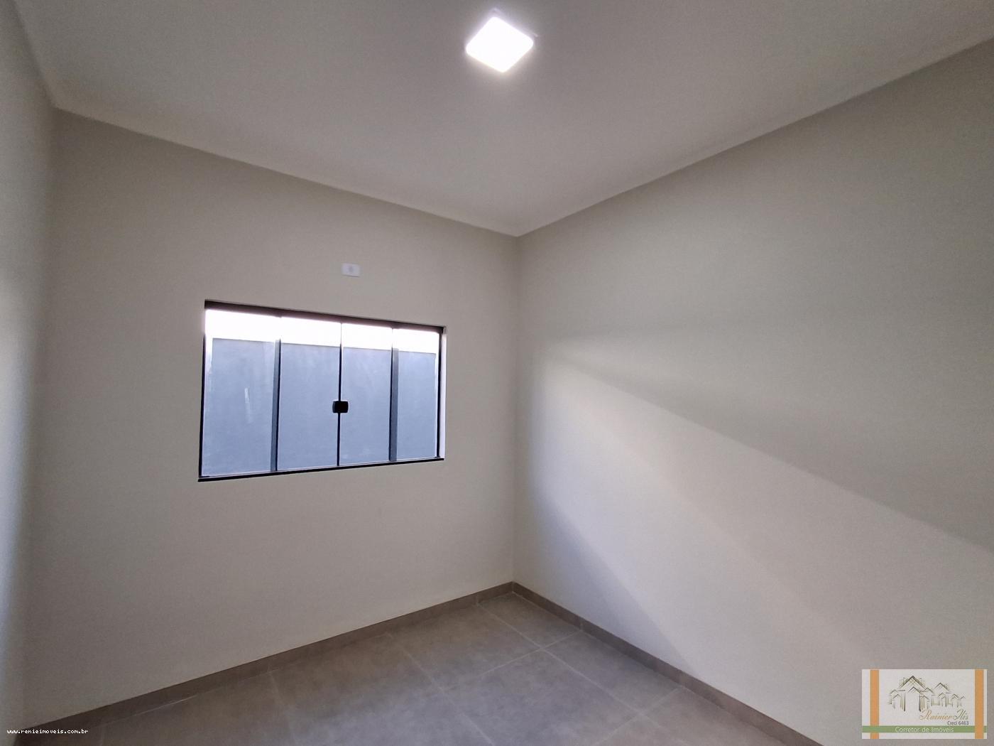 Casa à venda com 3 quartos, 180m² - Foto 8