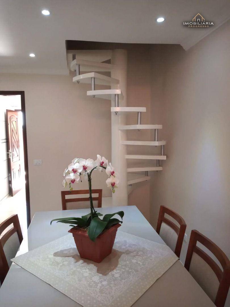 Casa à venda com 3 quartos, 75m² - Foto 5