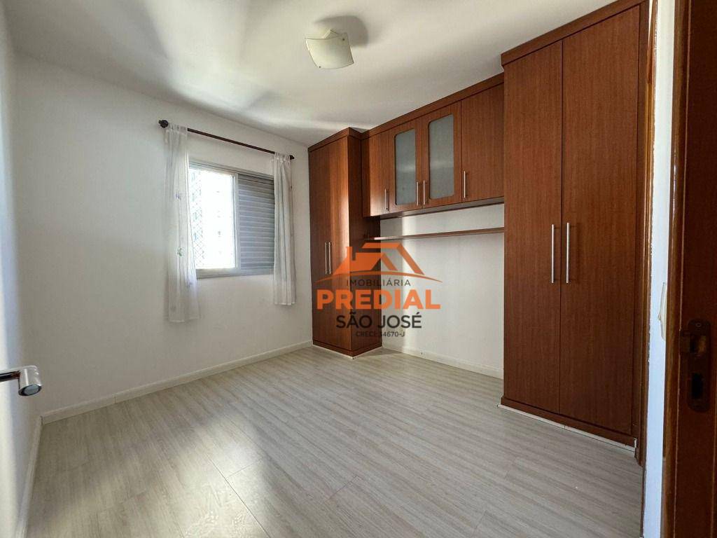 Apartamento para alugar com 3 quartos, 93m² - Foto 14