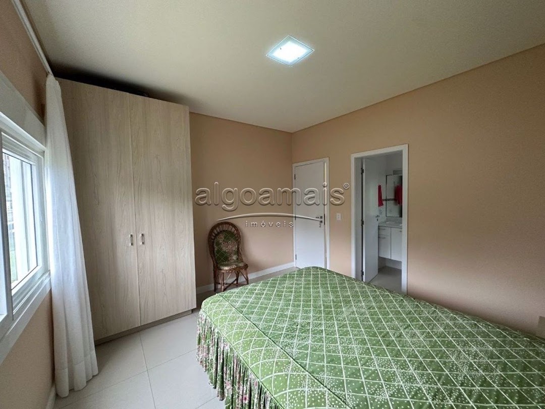 Casa à venda com 5 quartos, 250m² - Foto 37