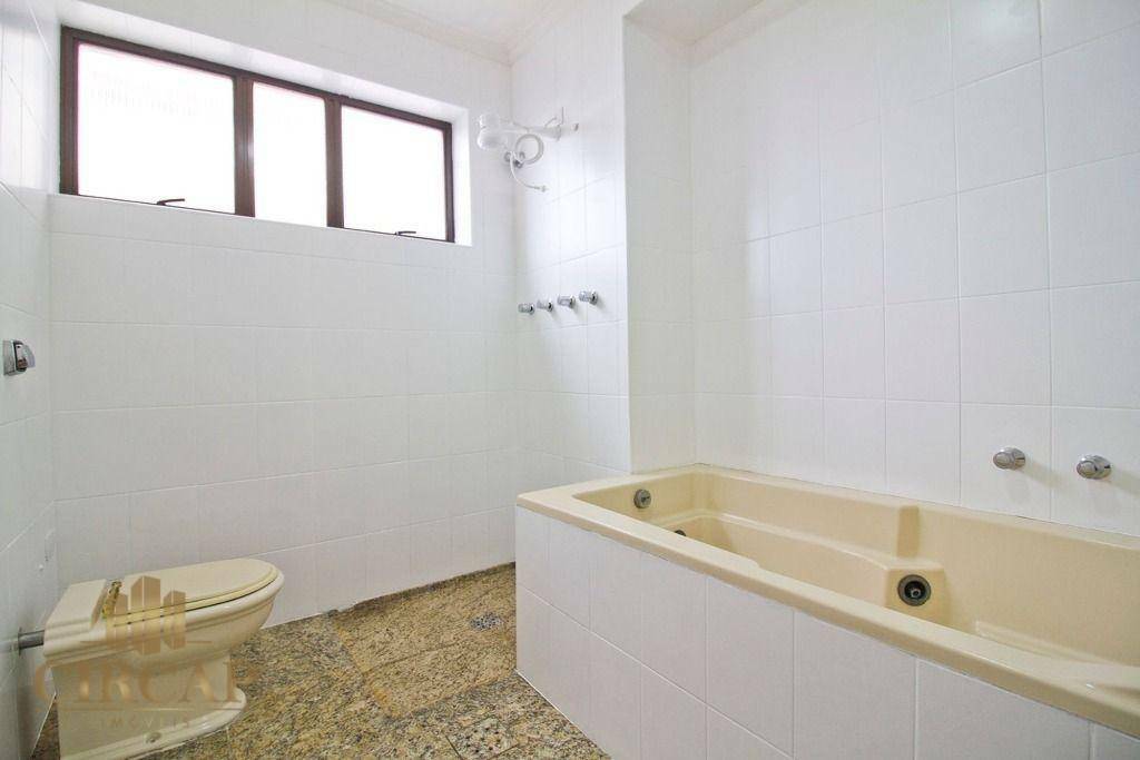 Apartamento à venda com 3 quartos, 180m² - Foto 12