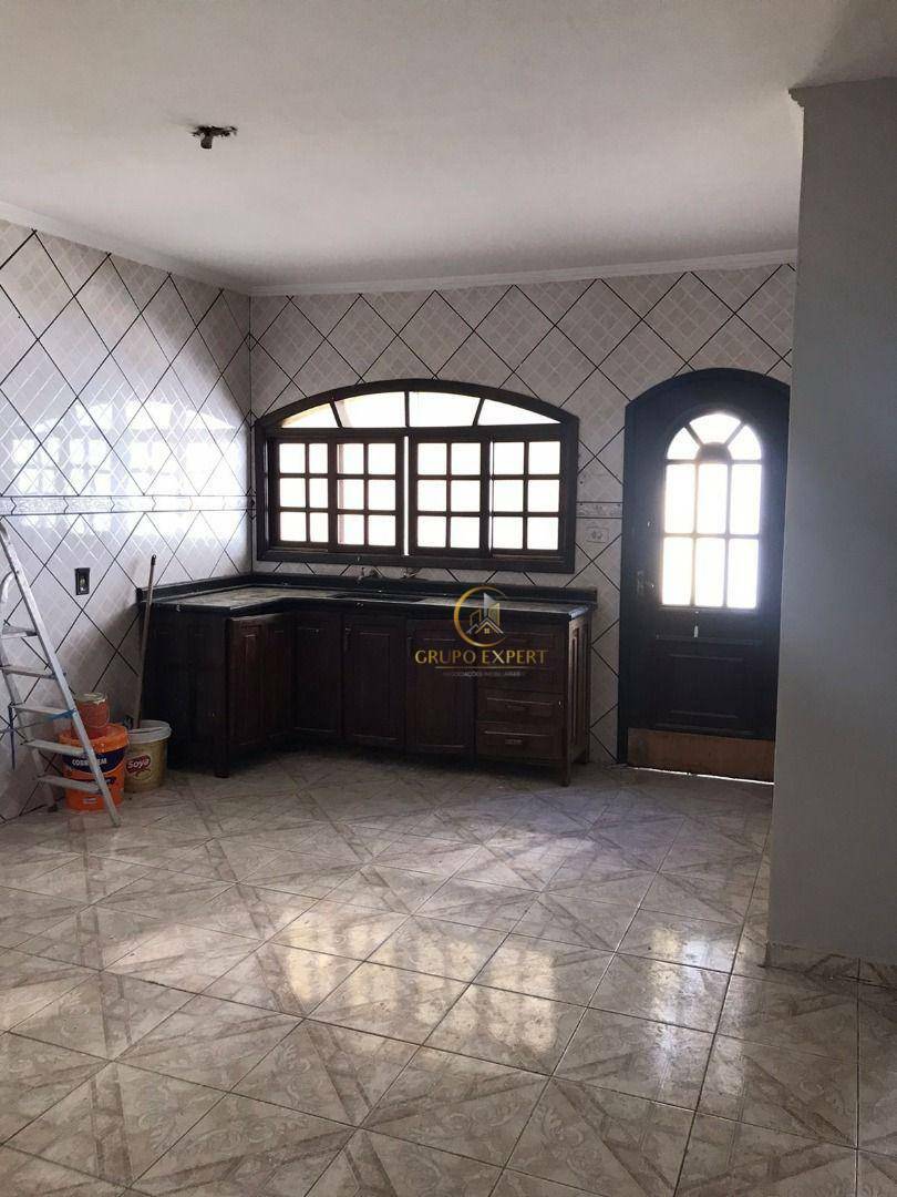 Casa à venda com 3 quartos, 146m² - Foto 13