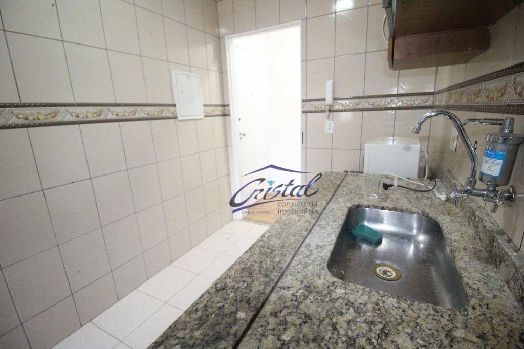 Apartamento à venda com 3 quartos, 69m² - Foto 4