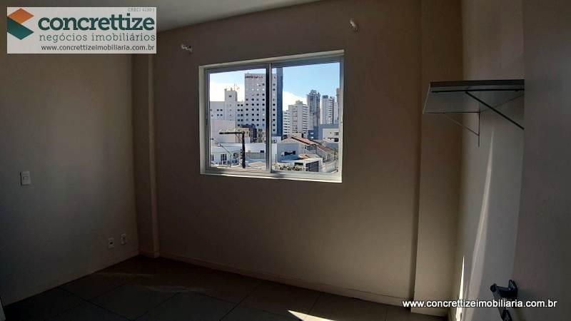 Apartamento para alugar com 2 quartos, 60m² - Foto 8