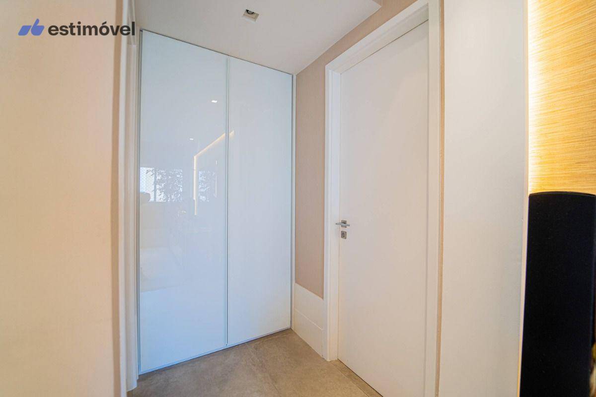 Apartamento à venda com 3 quartos, 157m² - Foto 12