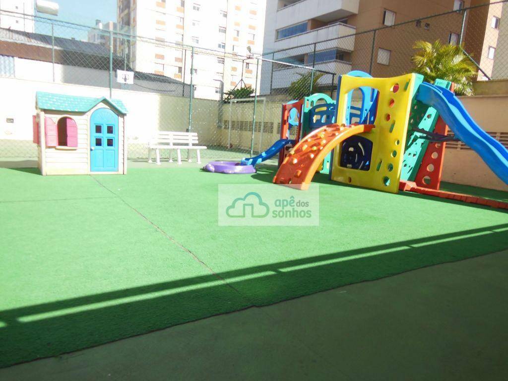 Apartamento para alugar com 2 quartos, 70m² - Foto 21