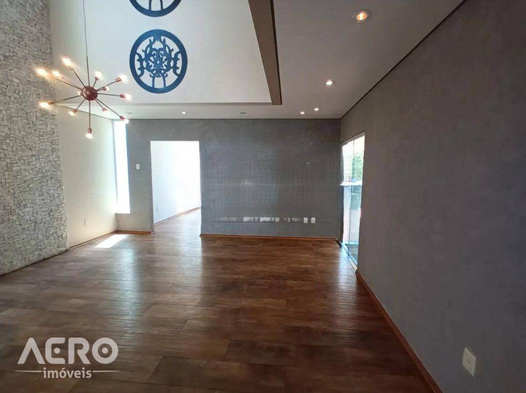 Casa de Condomínio à venda com 3 quartos, 328m² - Foto 18