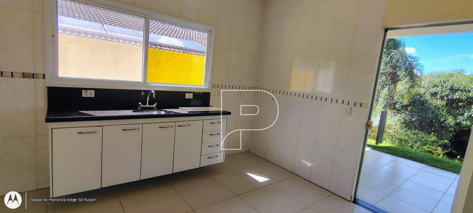 Casa de Condomínio para alugar com 3 quartos, 190m² - Foto 13