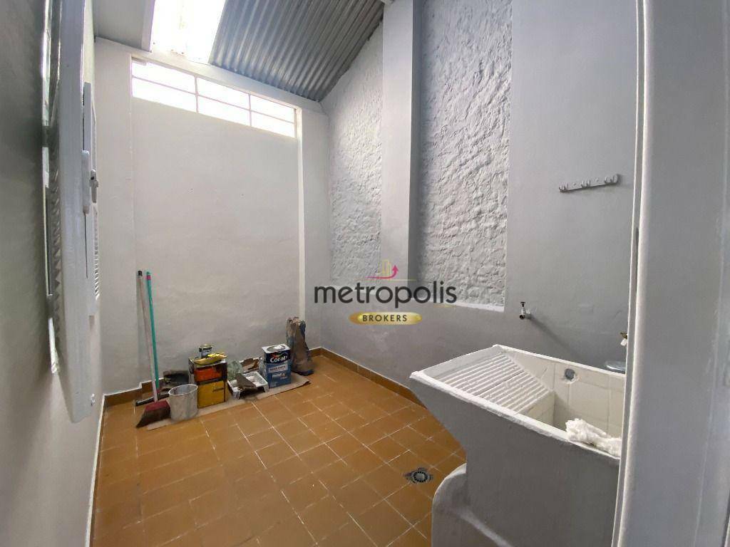 Casa para alugar com 2 quartos, 80m² - Foto 27