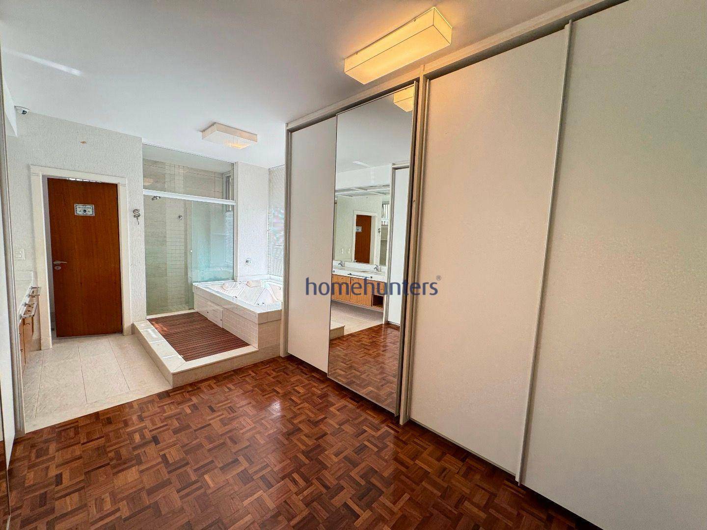 Casa para alugar com 4 quartos, 475m² - Foto 46