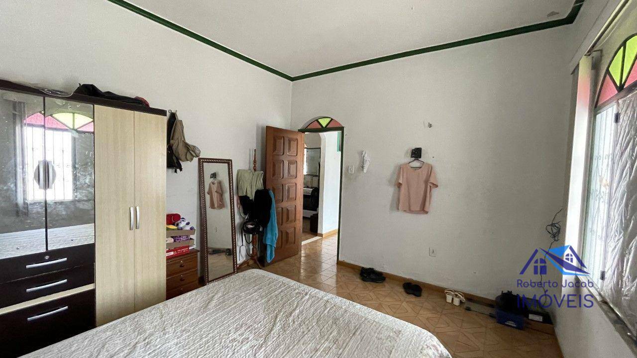 Casa à venda com 4 quartos, 250m² - Foto 5