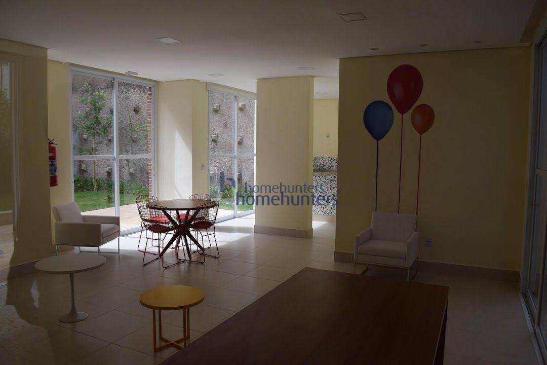 Apartamento para alugar com 2 quartos, 65m² - Foto 27