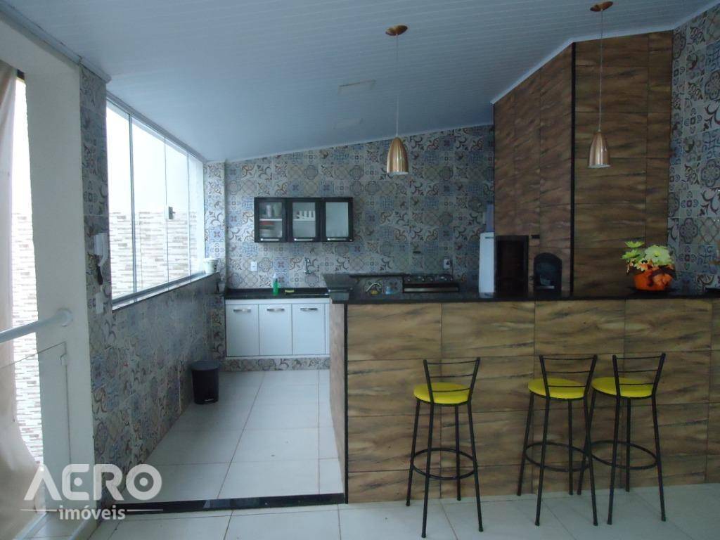 Casa à venda com 3 quartos, 200m² - Foto 10