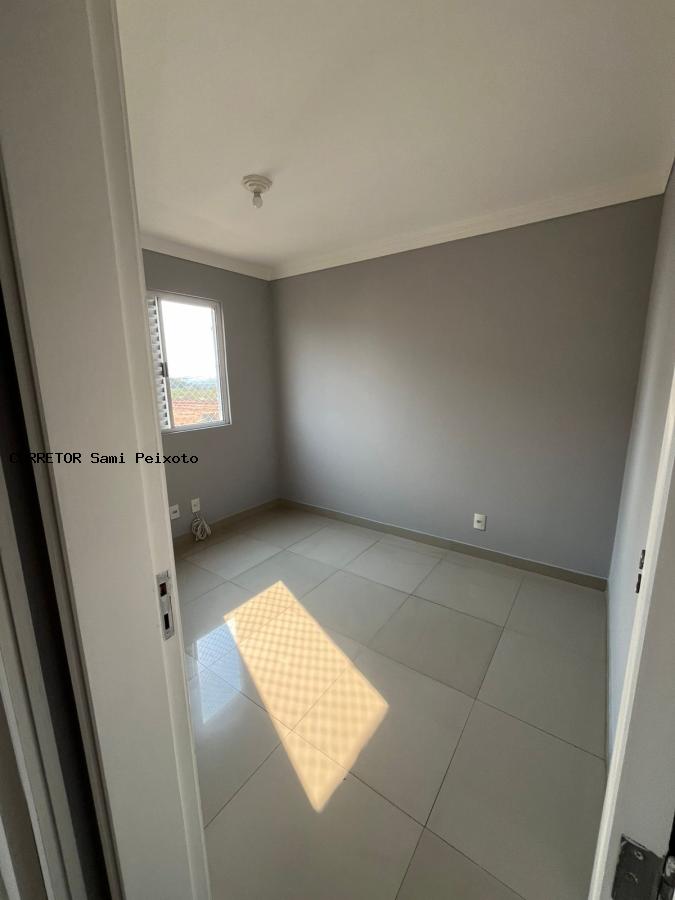 Apartamento à venda com 3 quartos, 70m² - Foto 15