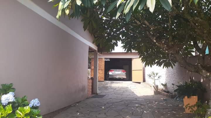 Casa à venda com 5 quartos, 158m² - Foto 2