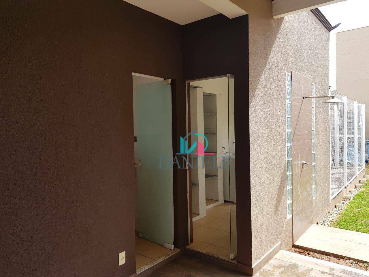 Casa à venda com 3 quartos, 210m² - Foto 20