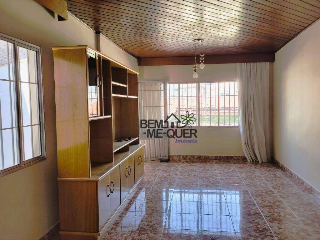 Casa à venda com 4 quartos, 136m² - Foto 4