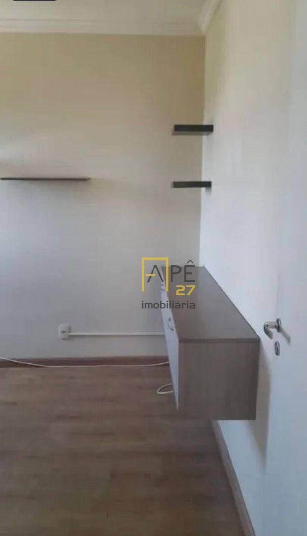 Apartamento para alugar com 3 quartos, 86m² - Foto 11