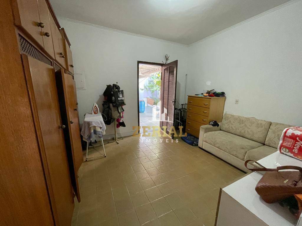 Casa à venda com 4 quartos, 200m² - Foto 7