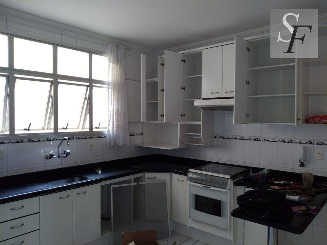 Apartamento à venda com 3 quartos, 99m² - Foto 4