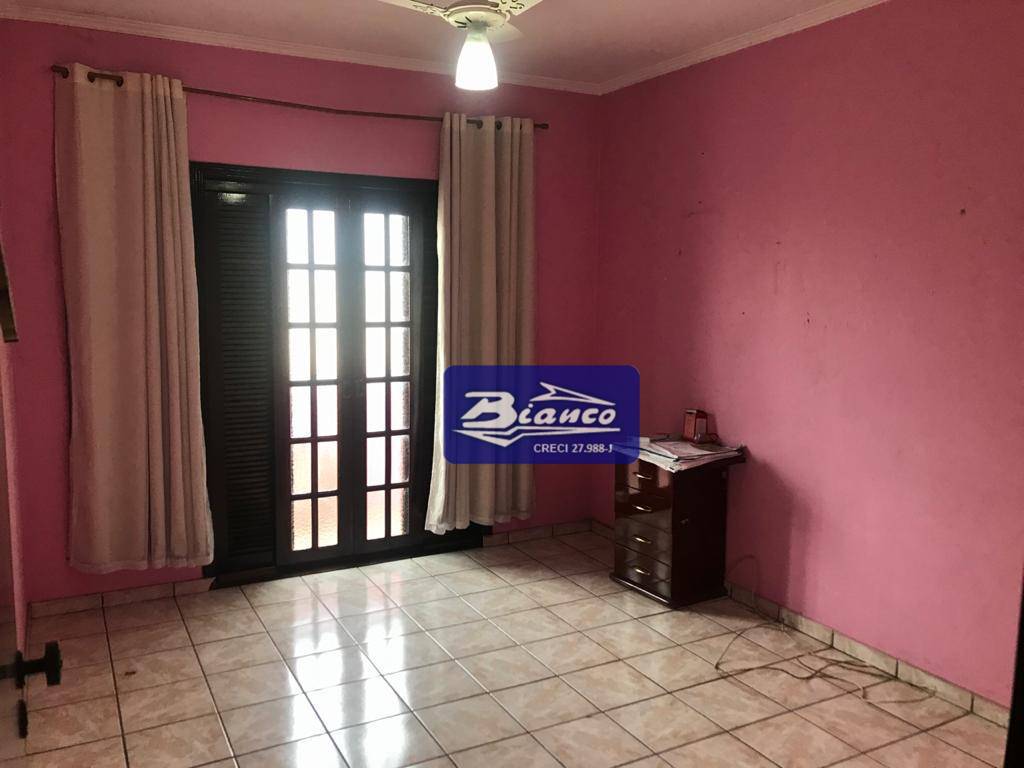 Sobrado à venda com 4 quartos, 190m² - Foto 15