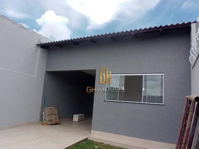 Casa à venda com 3 quartos, 100m² - Foto 2