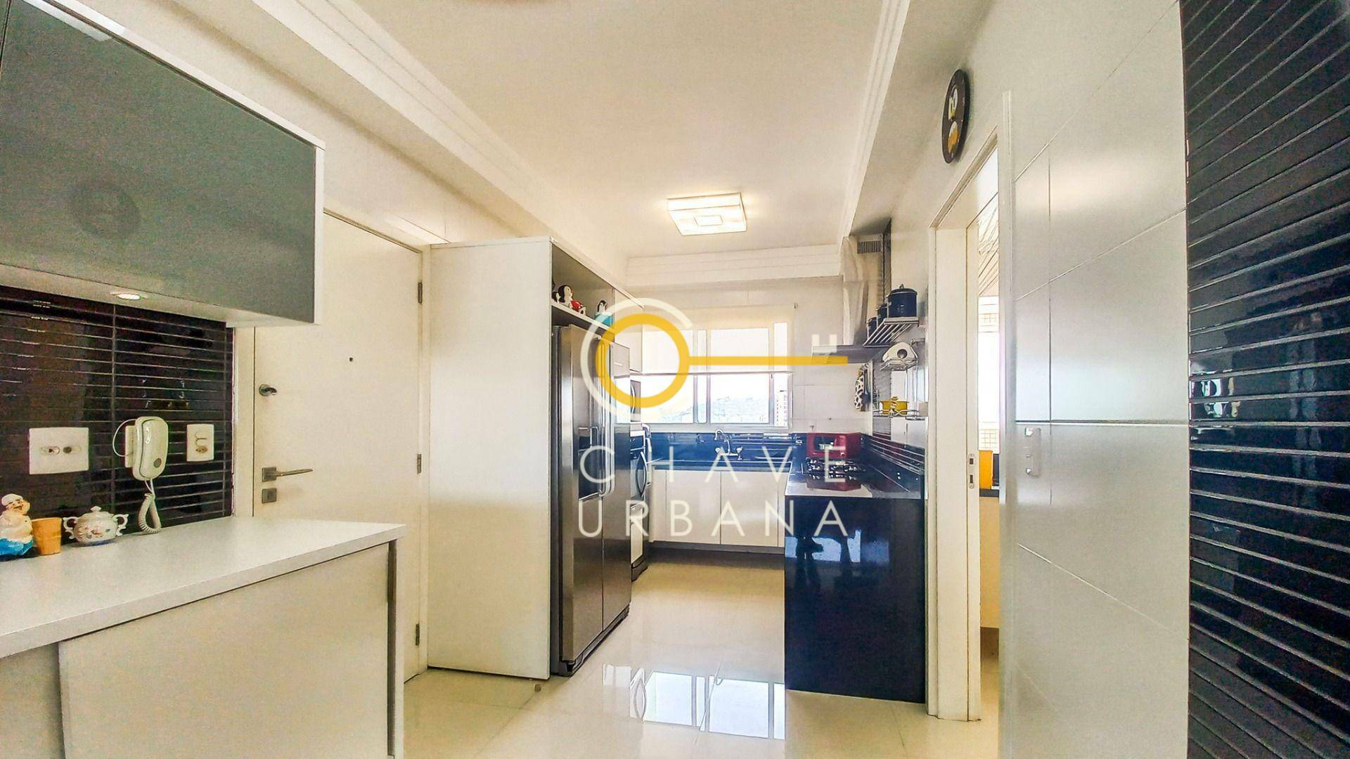 Apartamento para alugar com 3 quartos, 178m² - Foto 21