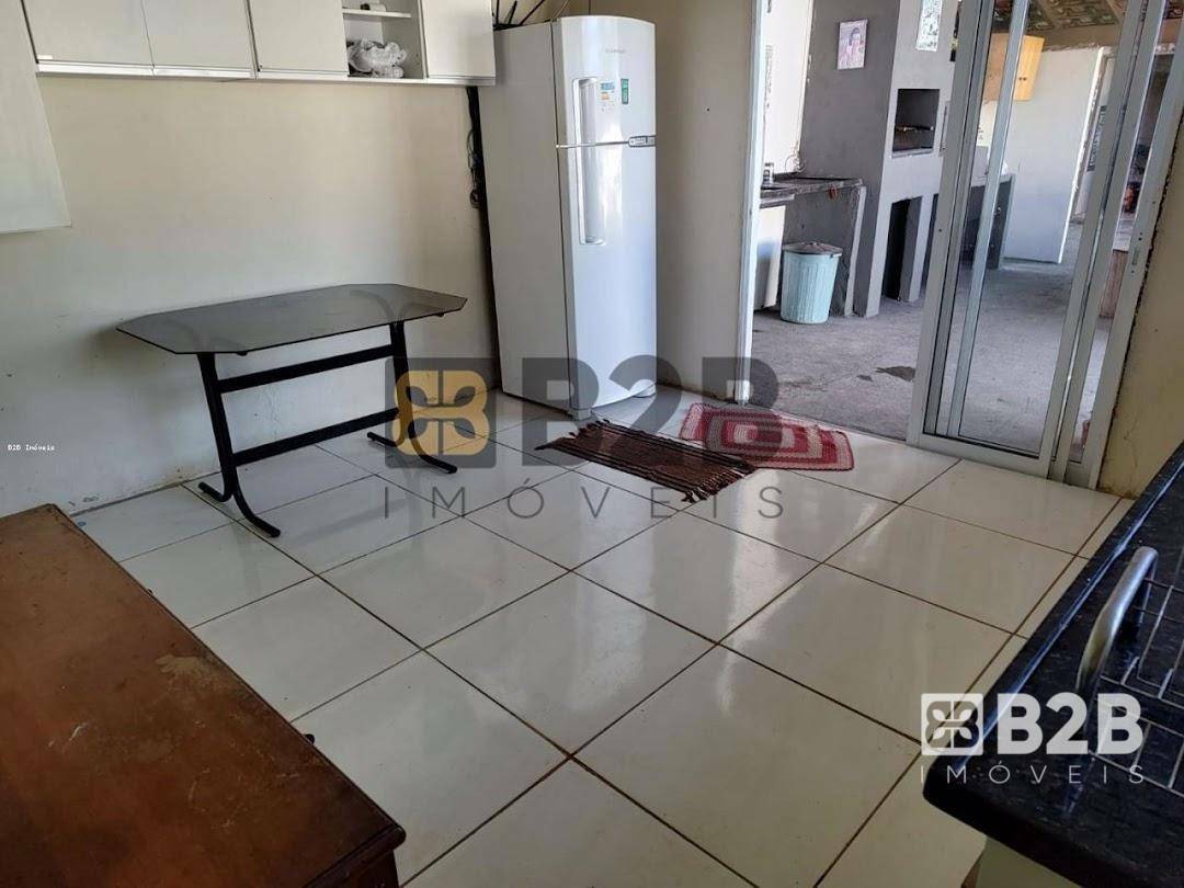 Chácara à venda com 2 quartos, 120m² - Foto 8