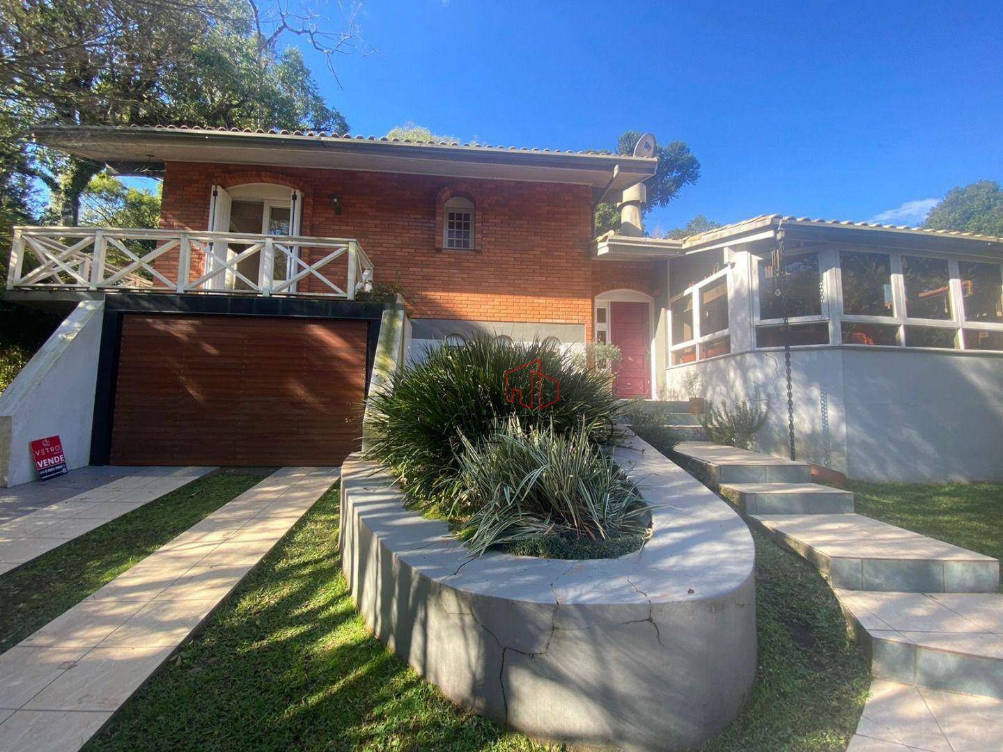 Casa à venda com 2 quartos, 158m² - Foto 1