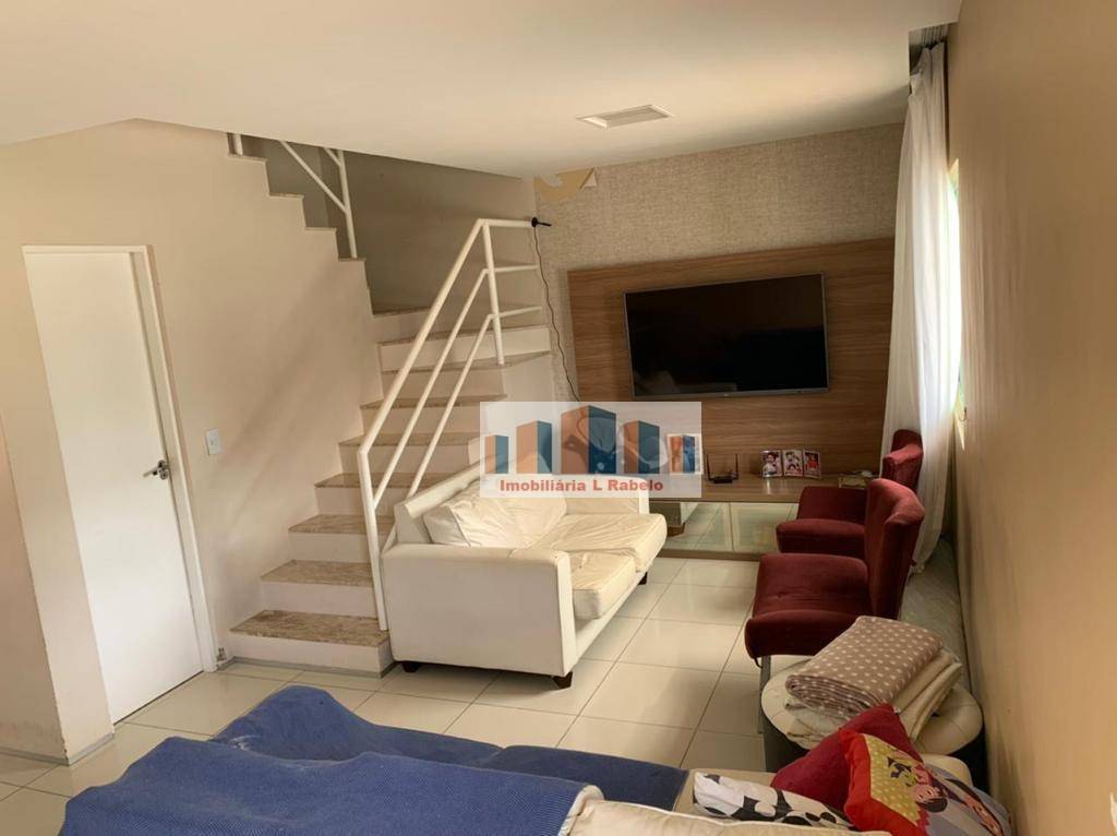 Casa à venda com 3 quartos, 220M2 - Foto 2