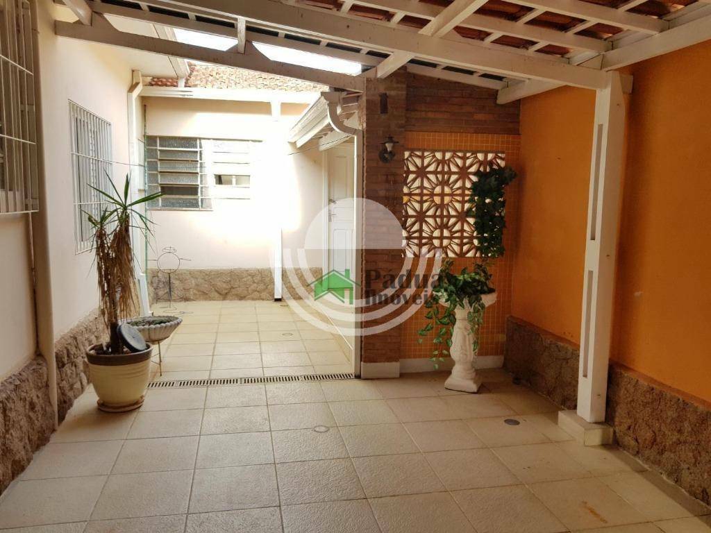 Casa à venda com 4 quartos, 250m² - Foto 19