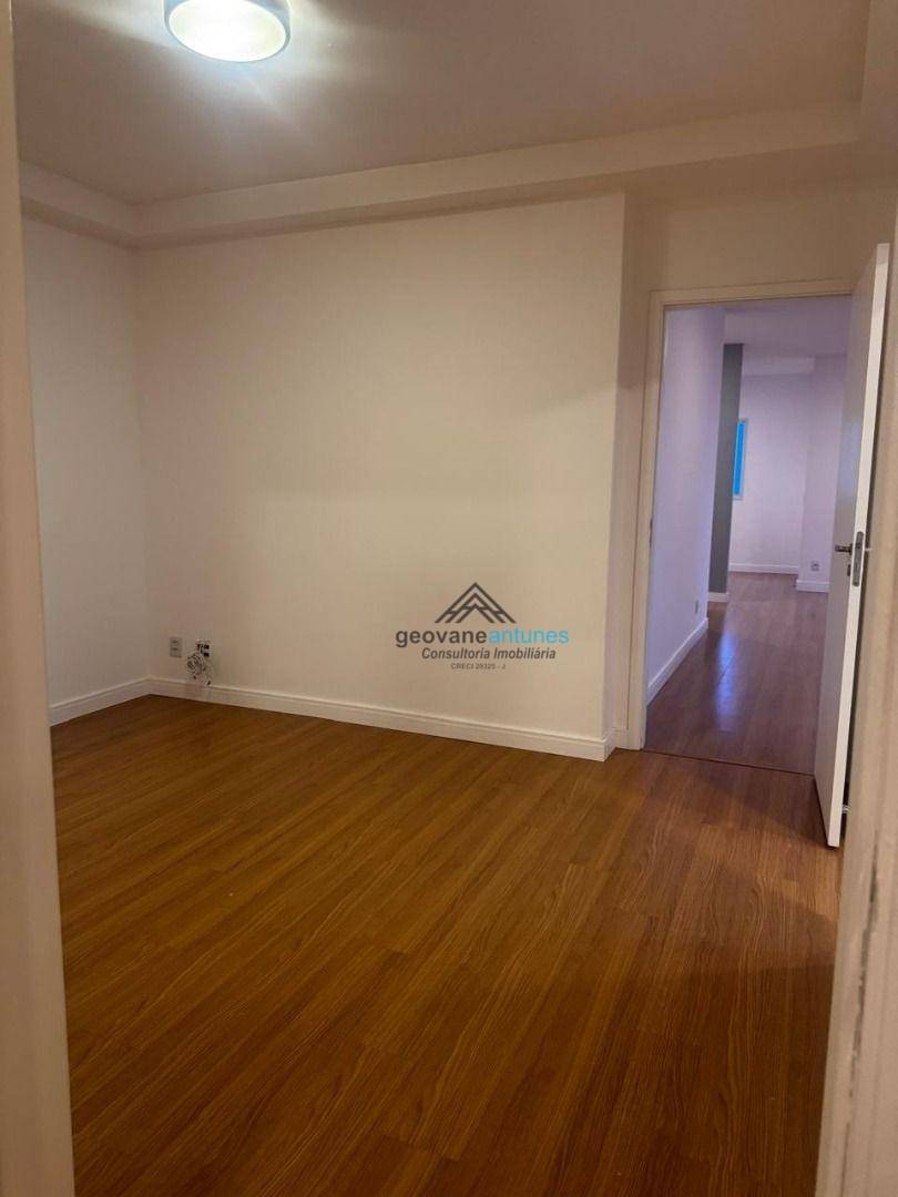 Apartamento para alugar com 3 quartos, 234m² - Foto 17