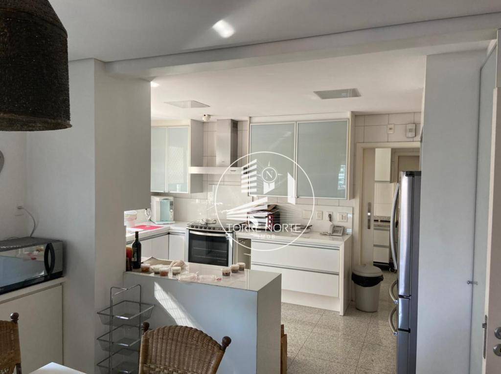 Apartamento à venda com 4 quartos, 353m² - Foto 6