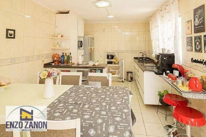 Casa à venda e aluguel com 3 quartos, 210m² - Foto 6