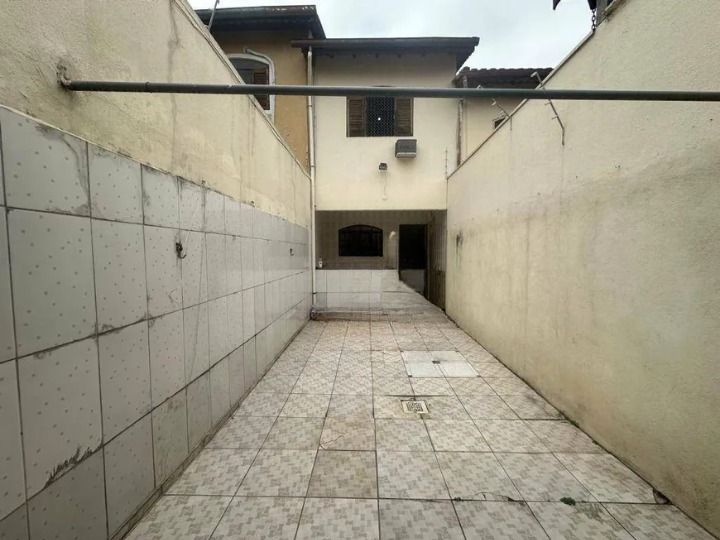 Sobrado à venda e aluguel com 3 quartos, 131m² - Foto 28