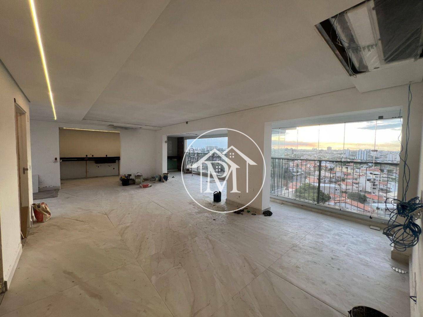 Apartamento à venda com 3 quartos, 166m² - Foto 1