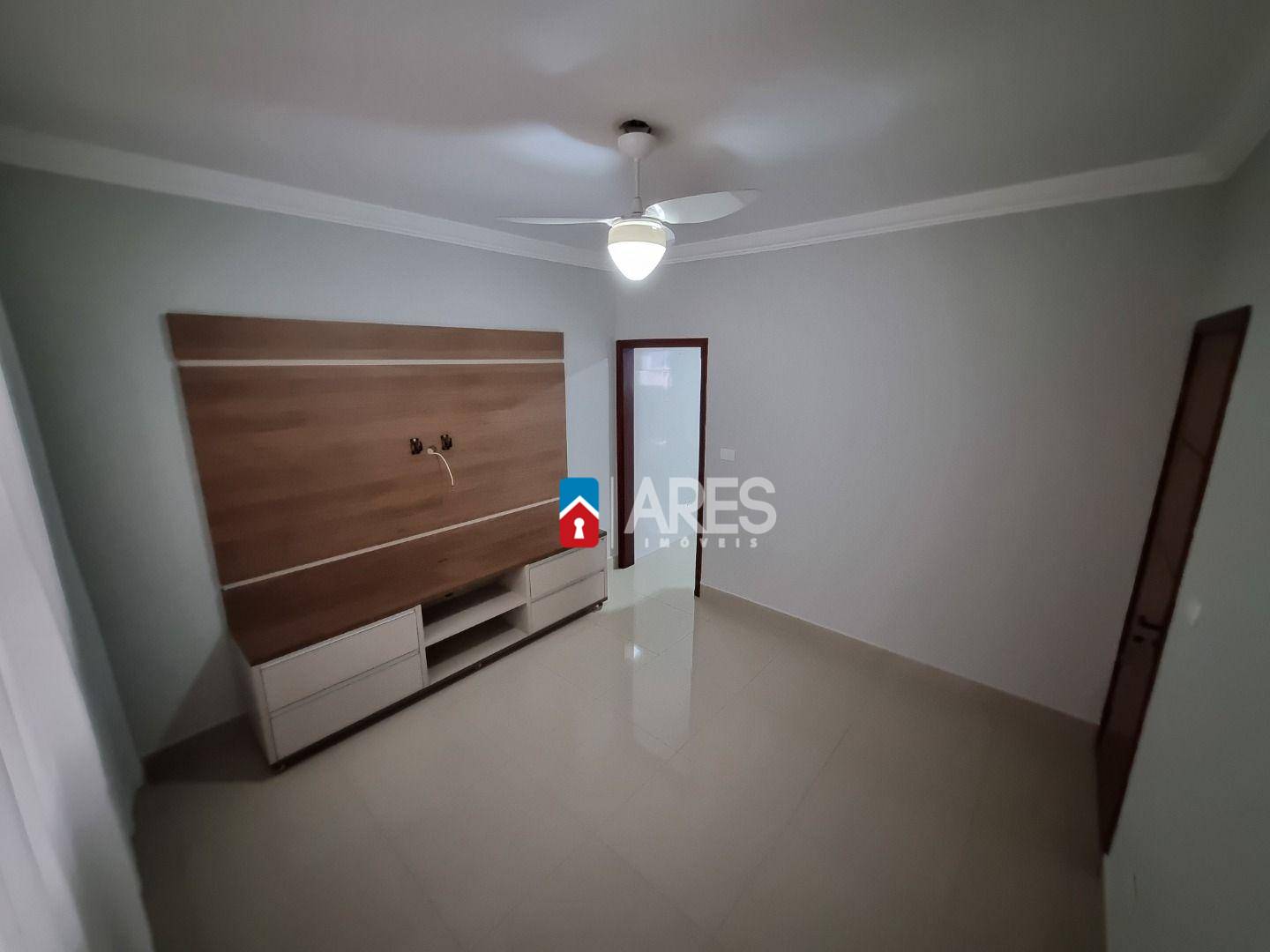 Casa à venda com 2 quartos, 100m² - Foto 7