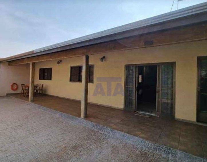 Casa à venda com 3 quartos, 115m² - Foto 2