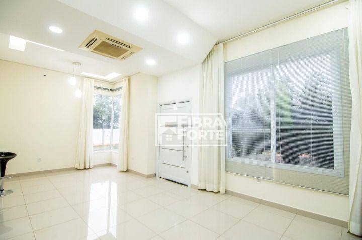 Casa à venda com 3 quartos, 200m² - Foto 4