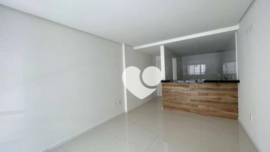 Apartamento à venda com 3 quartos, 88m² - Foto 3