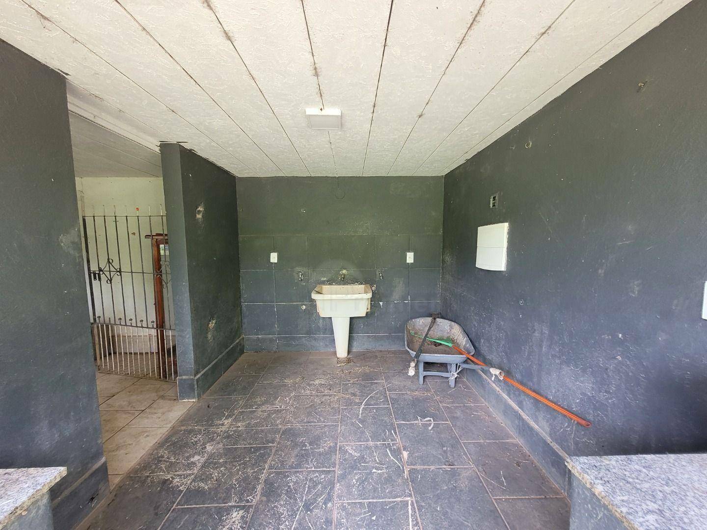 Chácara à venda com 2 quartos, 150m² - Foto 3