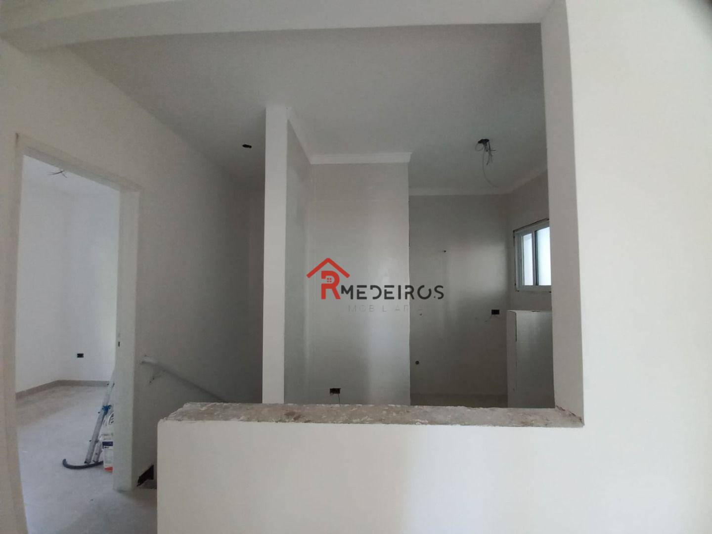 Casa à venda com 2 quartos, 54m² - Foto 10