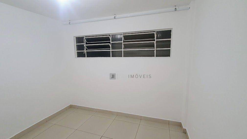 Apartamento para alugar com 3 quartos, 80m² - Foto 9