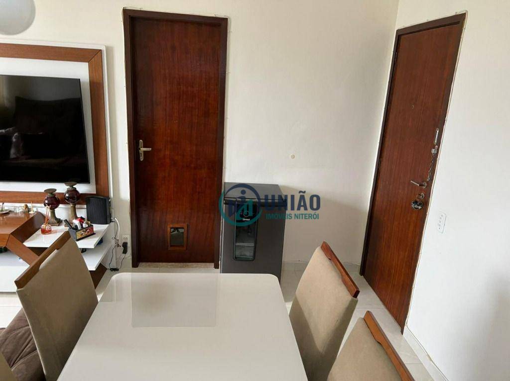 Apartamento à venda com 1 quarto, 50m² - Foto 4