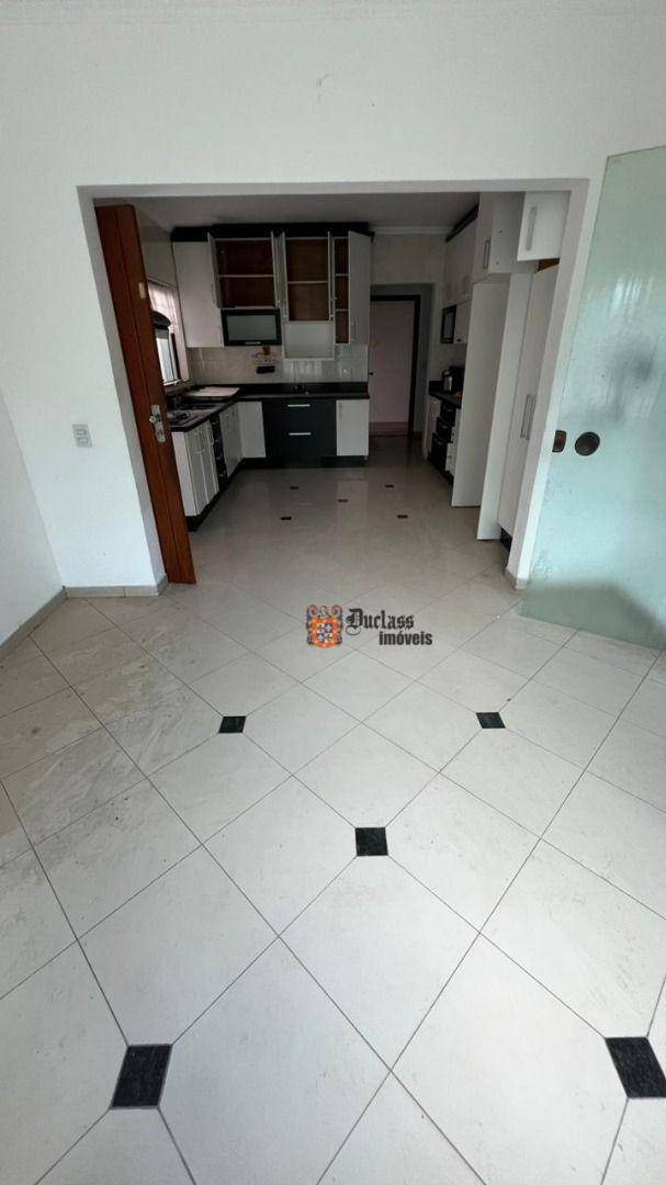 Sobrado à venda com 3 quartos, 380M2 - Foto 9