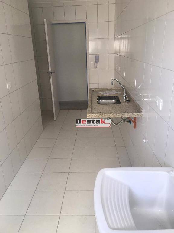 Apartamento à venda com 2 quartos, 66m² - Foto 20