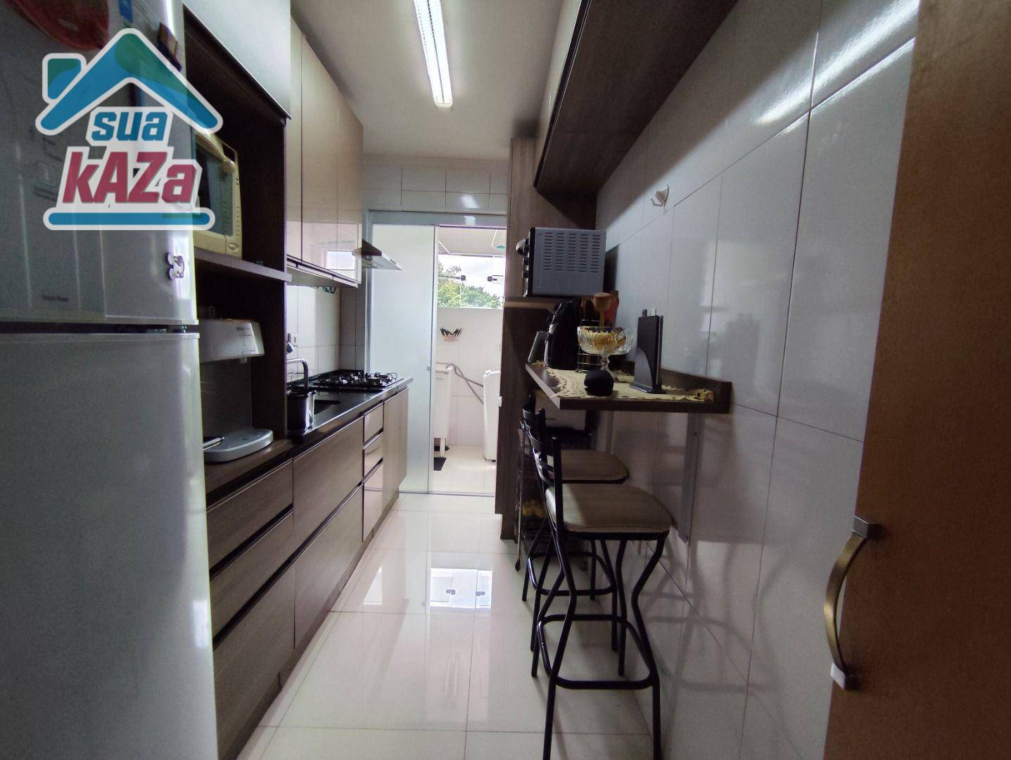 Apartamento à venda com 3 quartos, 75m² - Foto 8