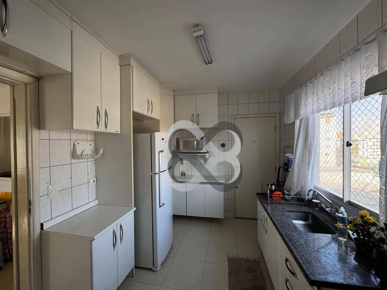 Apartamento para alugar com 4 quartos, 96m² - Foto 5