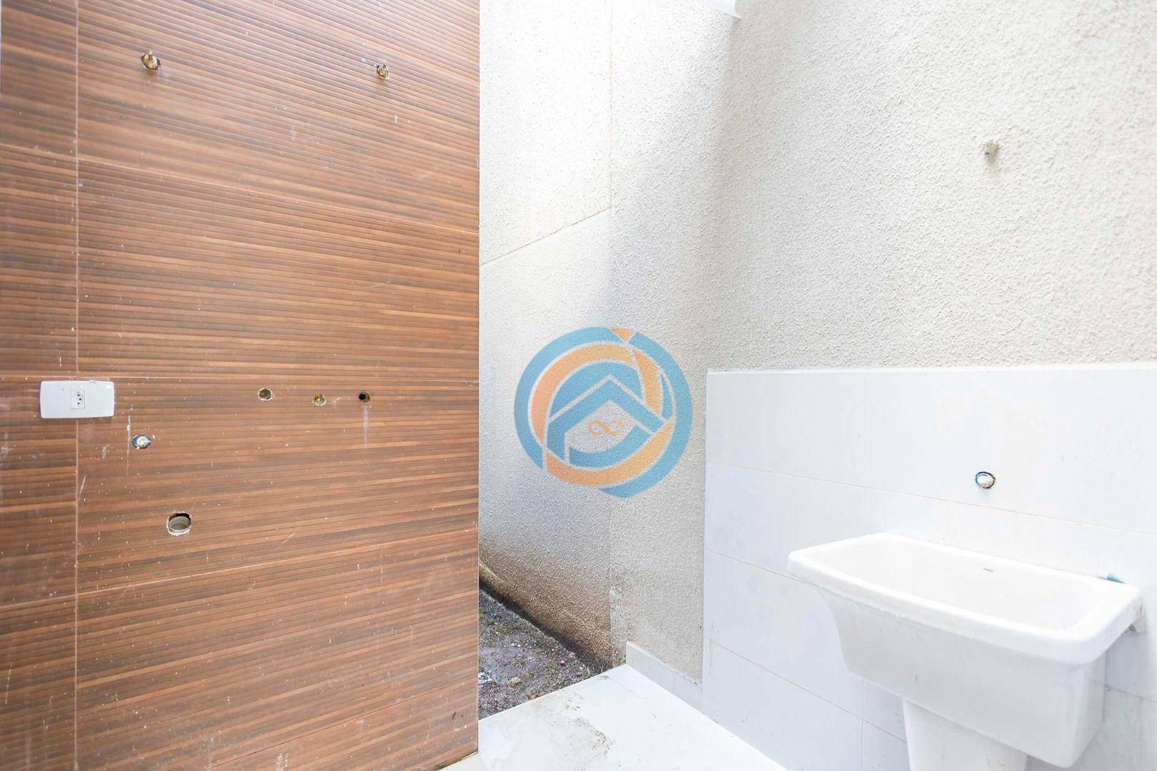 Casa à venda com 2 quartos, 52m² - Foto 10
