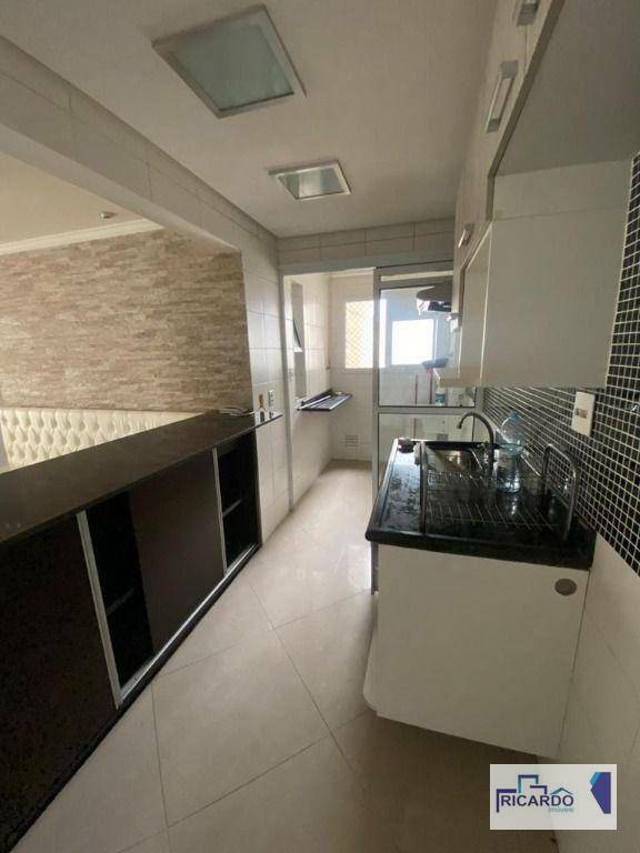 Apartamento à venda com 3 quartos, 64m² - Foto 8